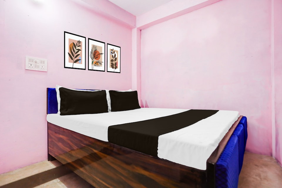 SPOT ON Hotel Welcome Inn, Mumfordganj Allahabad, Prayagraj