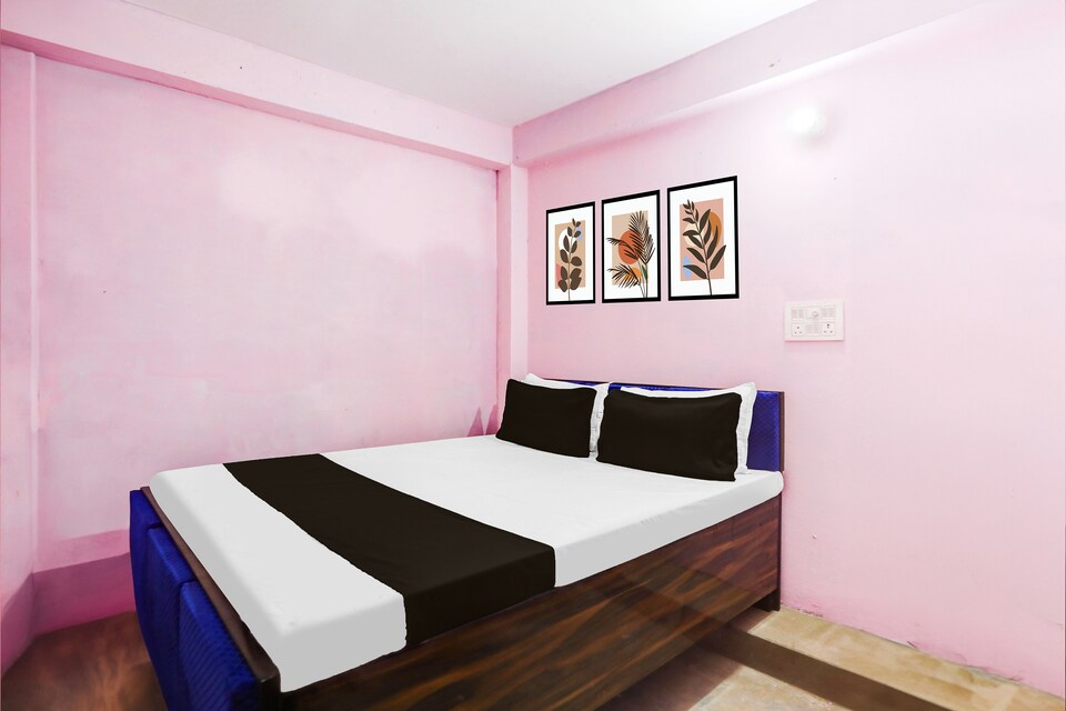 SPOT ON Hotel Welcome Inn, Mumfordganj Allahabad, Prayagraj
