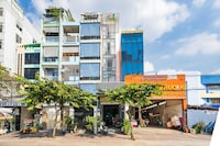 Collection O Dinh Dinh Hotel - Near Tan Son Nhat Airport