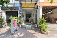Belvilla Dinh Dinh Hotel - Near Tan Son Nhat Airport