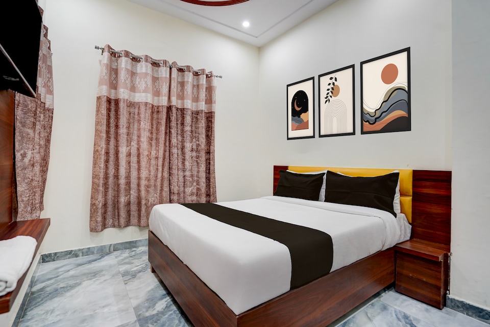 OYO Hotel O PALACE HOME STAY, Shilpgram, Agra