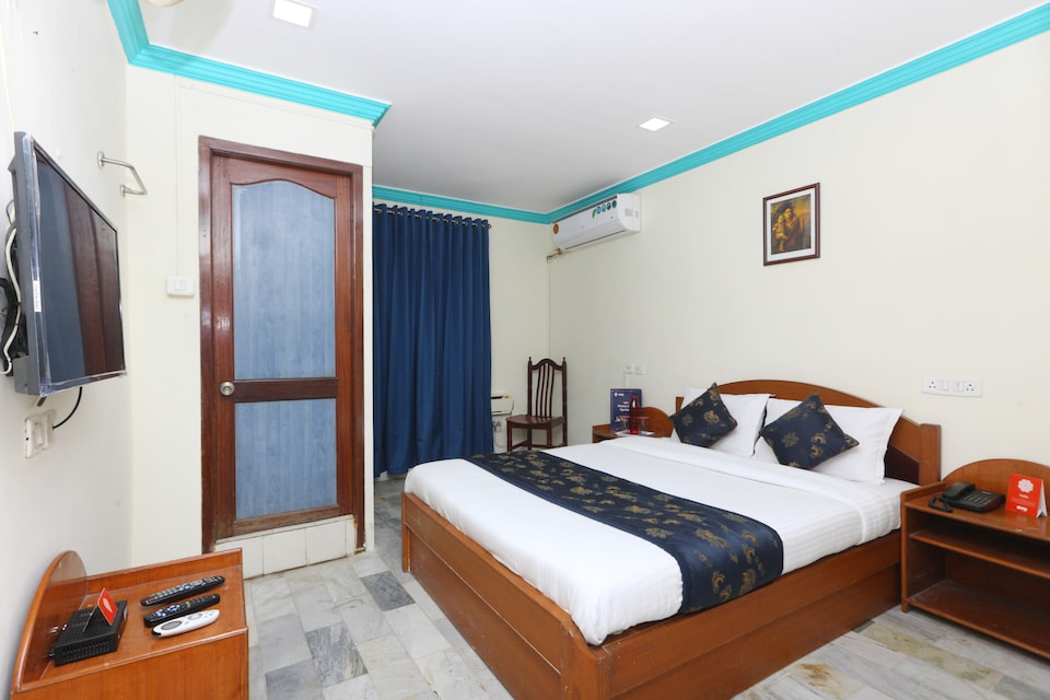OYO 13297 Neha Residency, T Nagar Chennai, Chennai