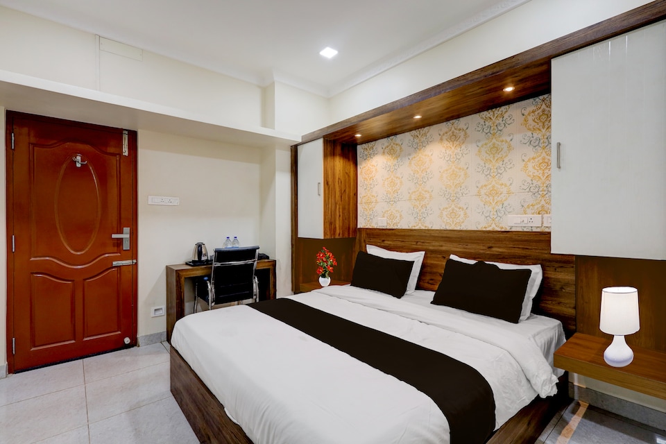 Super Townhouse Koyambedu Metro Station Chennai Formerly SR Residency, Koyambedu Chennai, Chennai