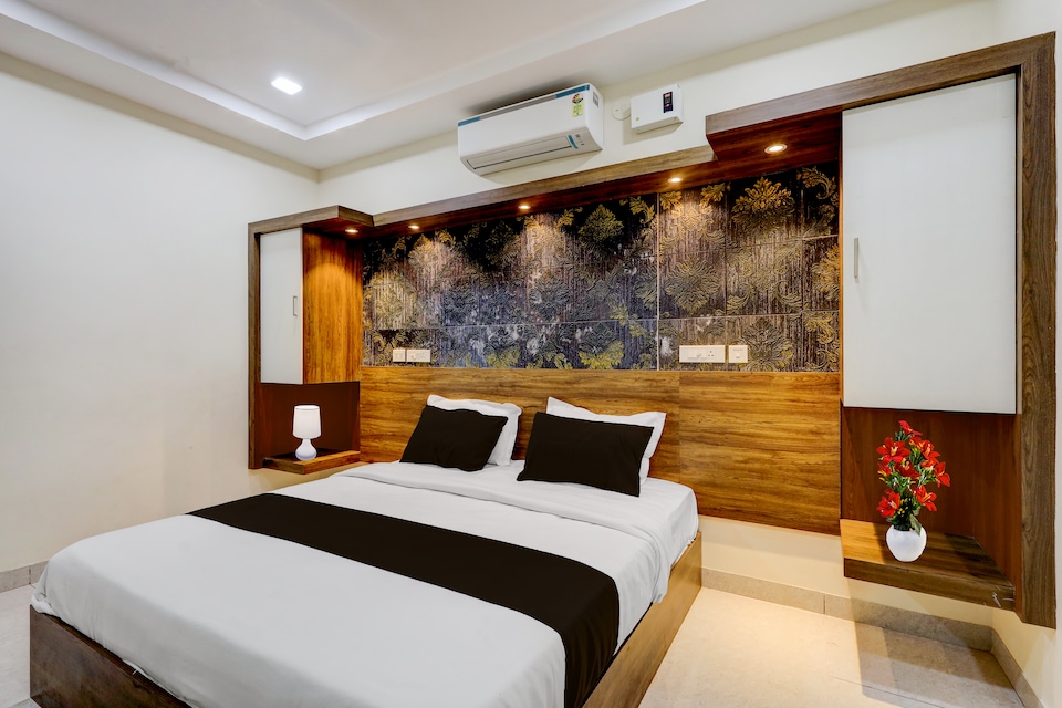 Super Townhouse Koyambedu Metro Station Chennai Formerly SR Residency, Koyambedu Chennai, Chennai