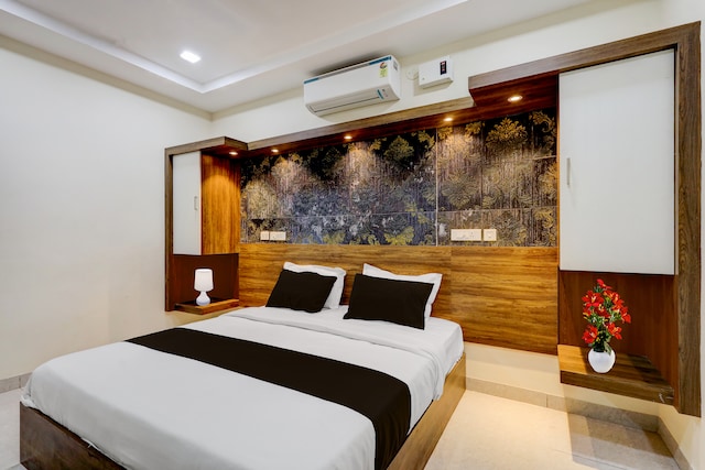 Super Townhouse Koyambedu Metro Station Chennai Formerly SR Residency