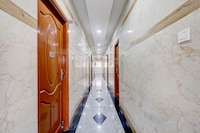 Super Townhouse Koyambedu Metro Station Chennai Formerly SR Residency