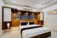 Townhouse Koyambedu Metro Station Chennai Formerly SR Residency