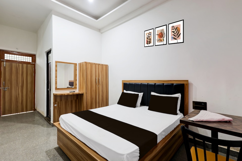 Hotel O WHITE HOUSE HOTEL.., Kasganj, Kasganj