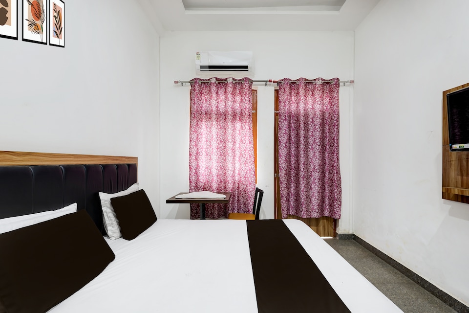 Hotel O WHITE HOUSE HOTEL.., Kasganj, Kasganj