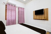 Hotel O WHITE HOUSE HOTEL..