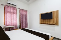 Hotel O WHITE HOUSE HOTEL..