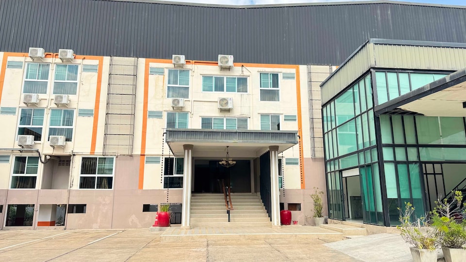 Collection O Mahidol Road, Nong Hoi P2, Chiang Mai