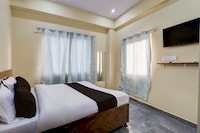 Hotel O The Royal King Hotel 