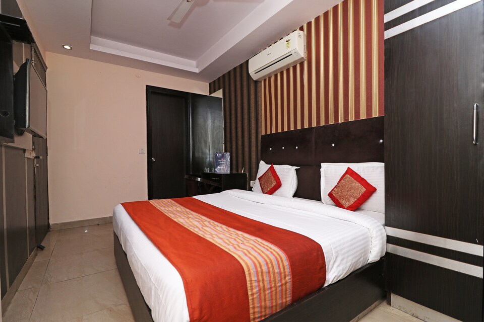 OYO 13299 Hotel Blue Pearl, Paharganj Delhi, Delhi