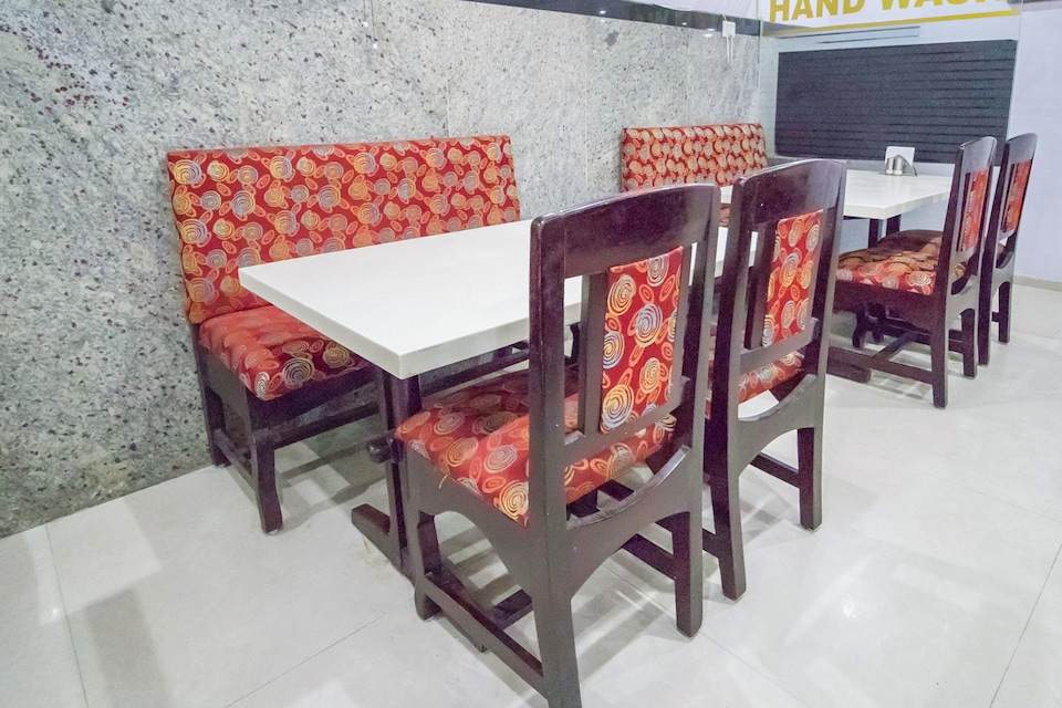 Hotel O New Platinum opp New malakpet metro station, LB Nagar-Ramoji, Hyderabad