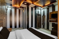 Collection O JK Temple Kanpur Formerly Yatika Inn