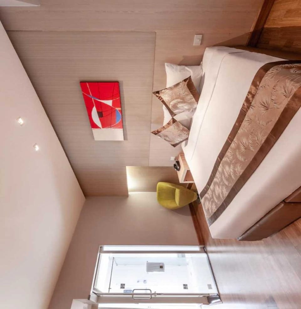 Hi Hotel Bangkok By Clubhouse, Inner Sukhumvit, Bangkok