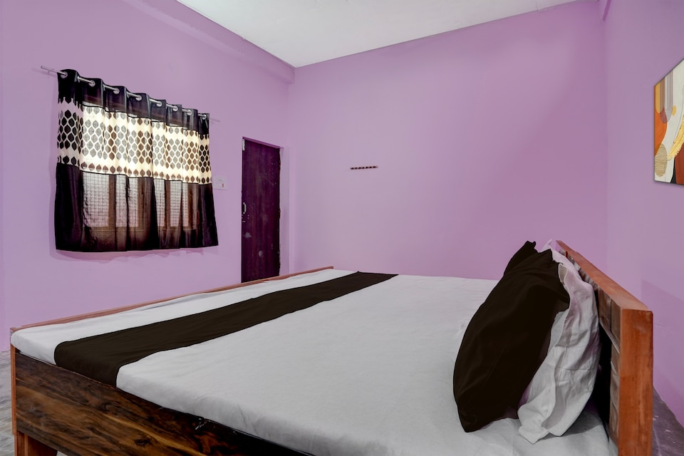 SPOT ON Star Hotel and Restaurant, Mumfordganj Allahabad, Prayagraj