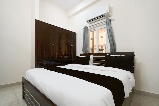 Hotel O by OYO Shubham Paradise