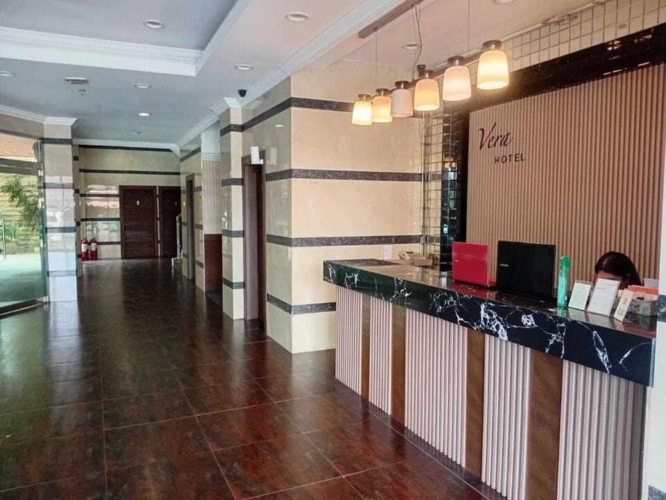 Vera Hotel Dancenter, Angeles, Pampanga