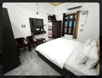 Hotel O SHRI NARAYANAM