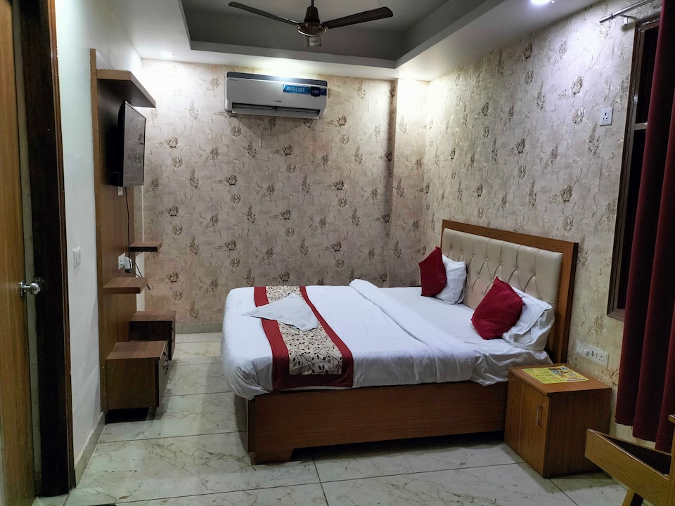 Hotel Anvi Residency Sector 122 Noida, Noida City, Noida