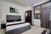 Hotel O Dwarka Mor Metro Station