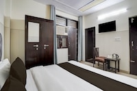 Hotel O Dwarka Mor Metro Station