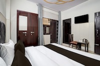 Hotel O Dwarka Mor Metro Station