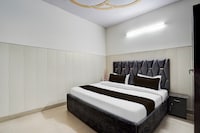 Super Hotel O Dwarka Mor Metro Station