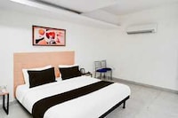 Hotel O Dwarka Mor Metro Station