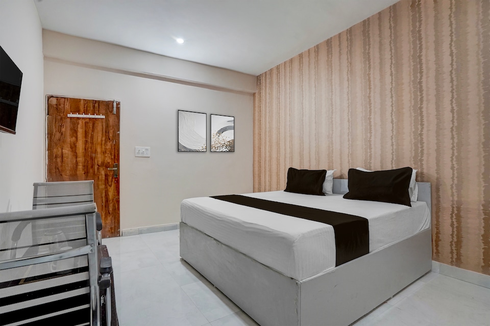 Hotel O by OYO V K Guest House, Old Gurgaon, Gurgaon