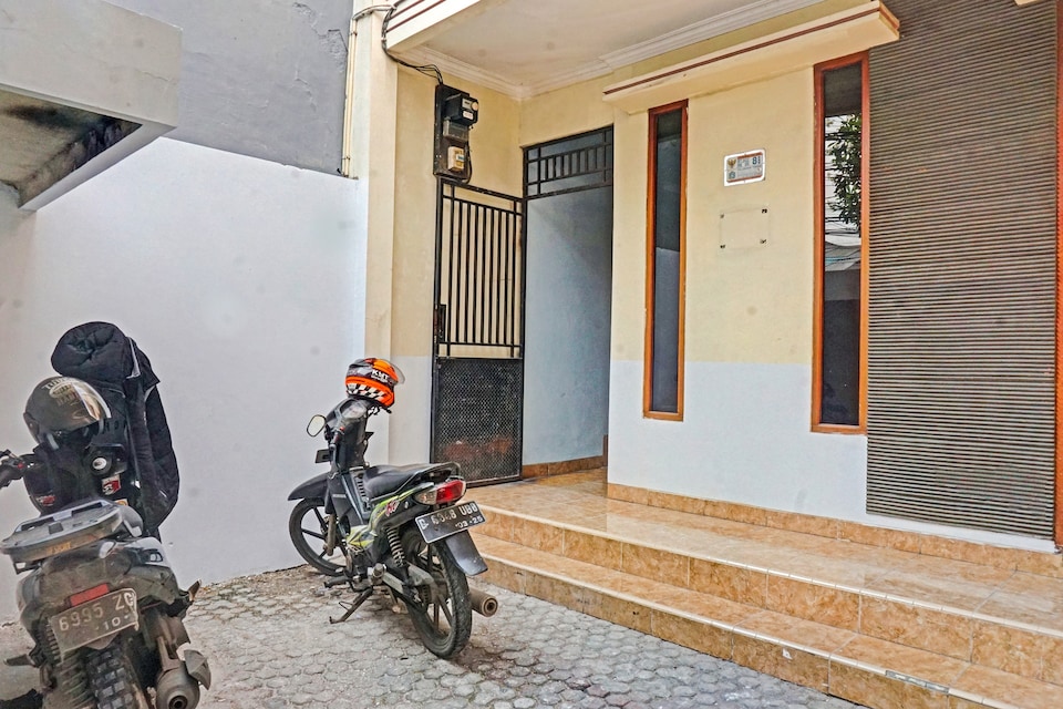 Hotel O J&b Rooms Tomang - 4 hours stay, West_Jakarta, Jakarta