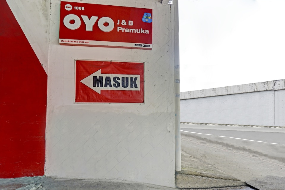 Hotel O J&b Room Pramuka - 4 hours stay, East Jakarta, Jakarta