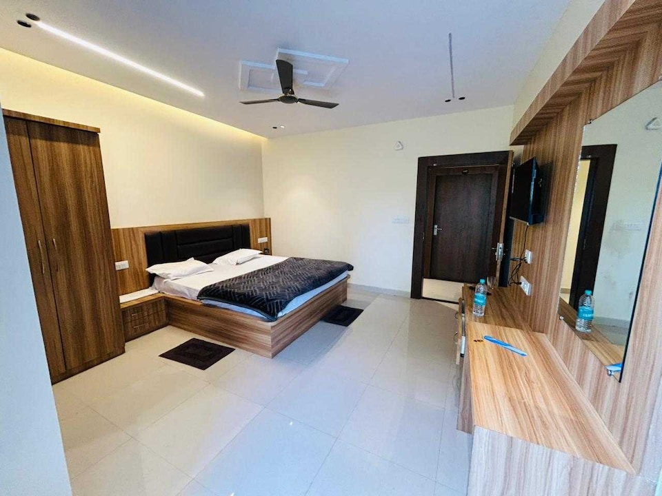SPOT ON Hotel KB Residency, Satna, Satna