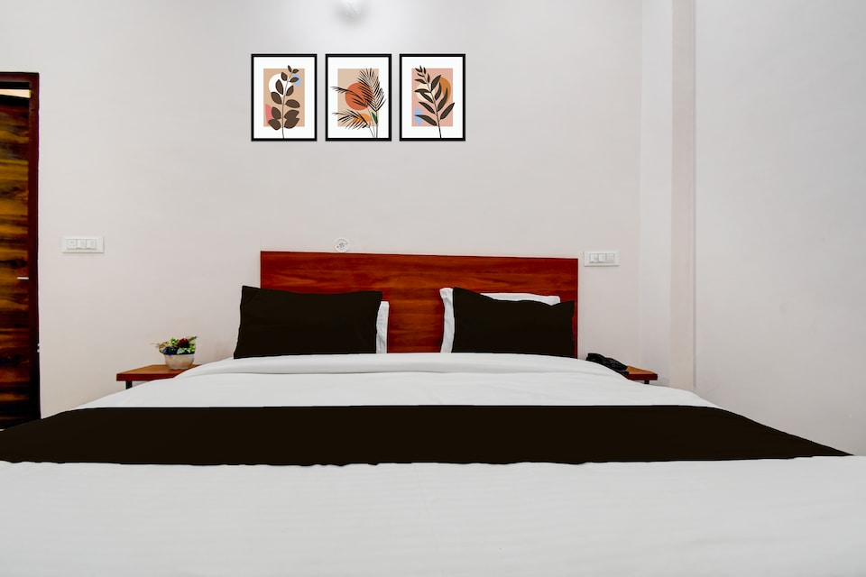 Hotel O Capital Inn, Faizabad Road, Lucknow