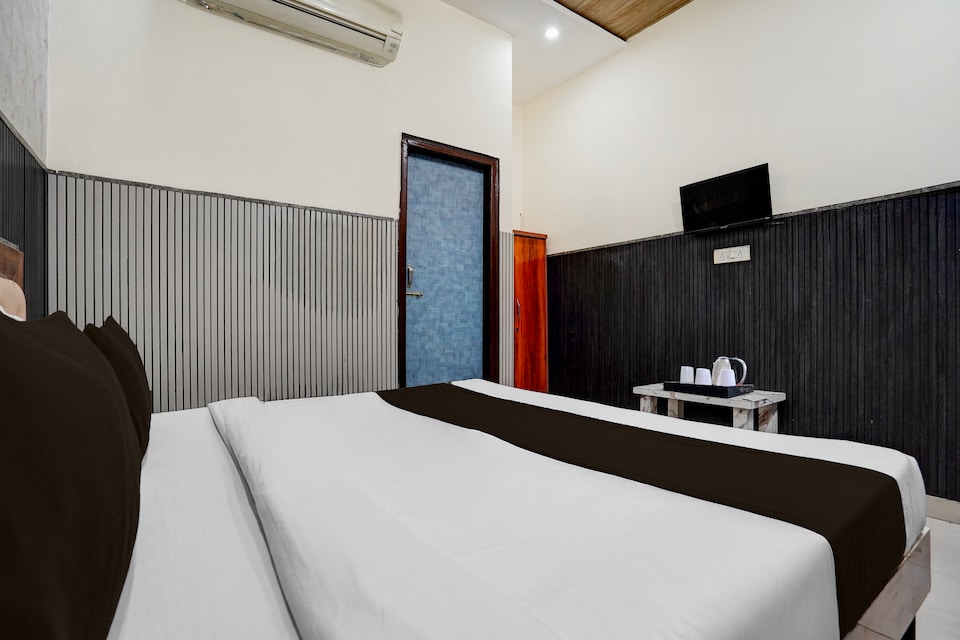Hotel O Dadri Railway Station Formerly Cross Town, Greater Noida, Noida