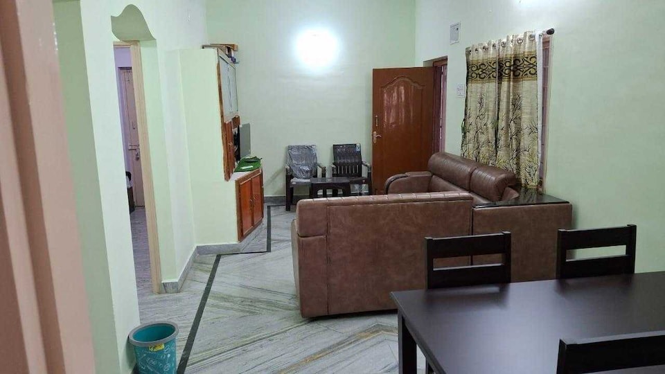 Hotel O SRI VARAHI HOME STAY , Kapila Theertham Tirupati, Tirupati