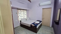 Hotel O SRI VARAHI HOME STAY 