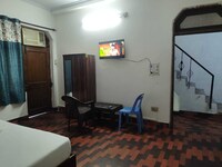 Hotel O Sector 12 Ghaziabad Formerly VIP Inn