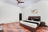 Hotel O Sector 12 Ghaziabad Formerly VIP Inn