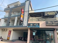 Hotel O S Town Guest House