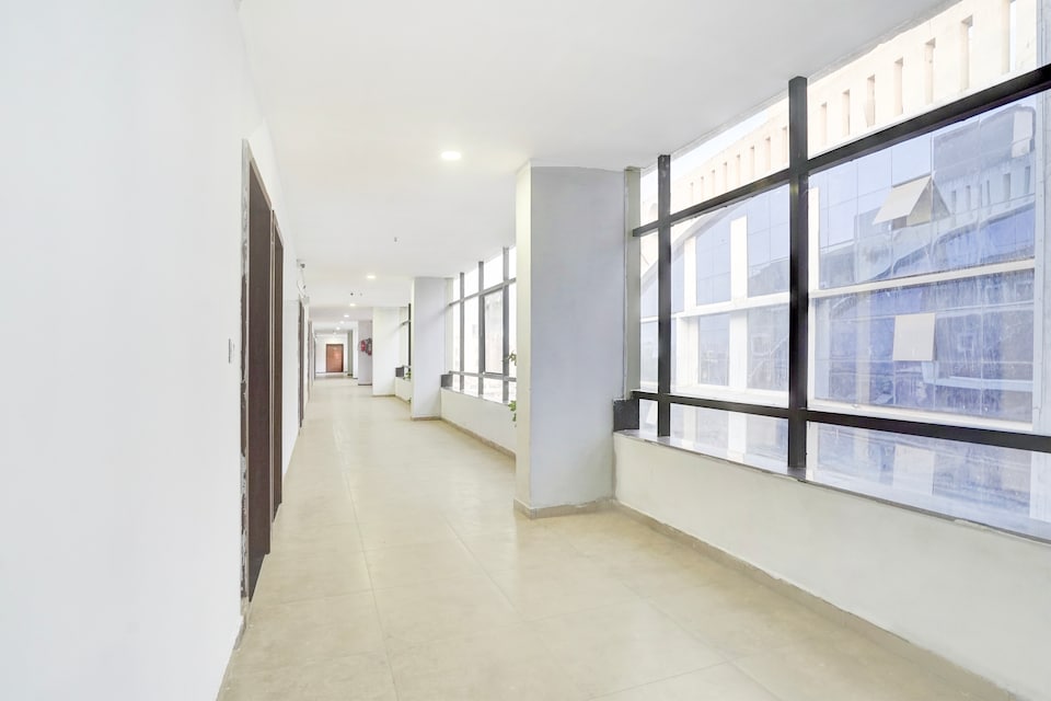 Super Collection O Kalol Junction Formerly Hotel Prime Land, Kalol Gandhinagar, Gandhinagar