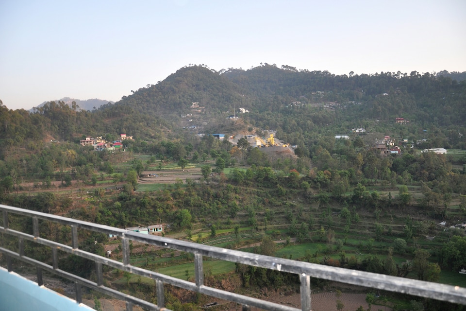 OYO Home 13319 Homes, Kasauli, Kasauli