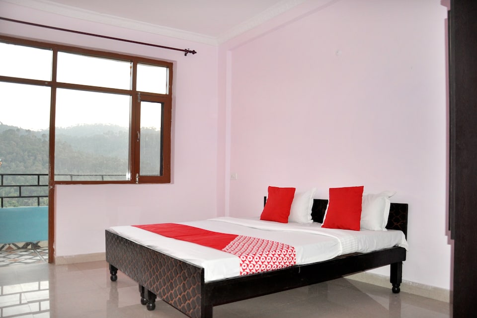 OYO Home 13319 Homes, Kasauli, Kasauli
