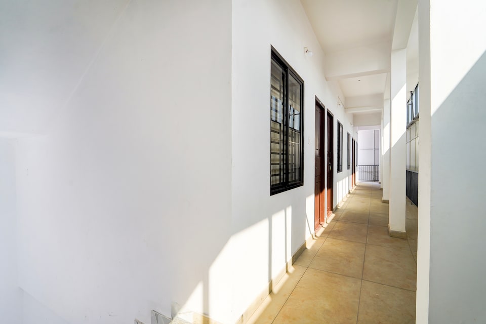 Super Collection O Rajagiri Hospital Aluva East, Aluva Kalamassery Kochi, Kochi