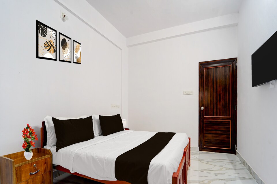 Super Collection O Rajagiri Hospital Aluva East, Aluva Kalamassery Kochi, Kochi