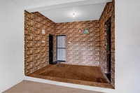 OYO 841592 SilverLine Villa