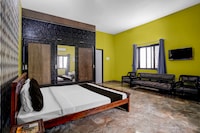 OYO 841592 SilverLine Villa