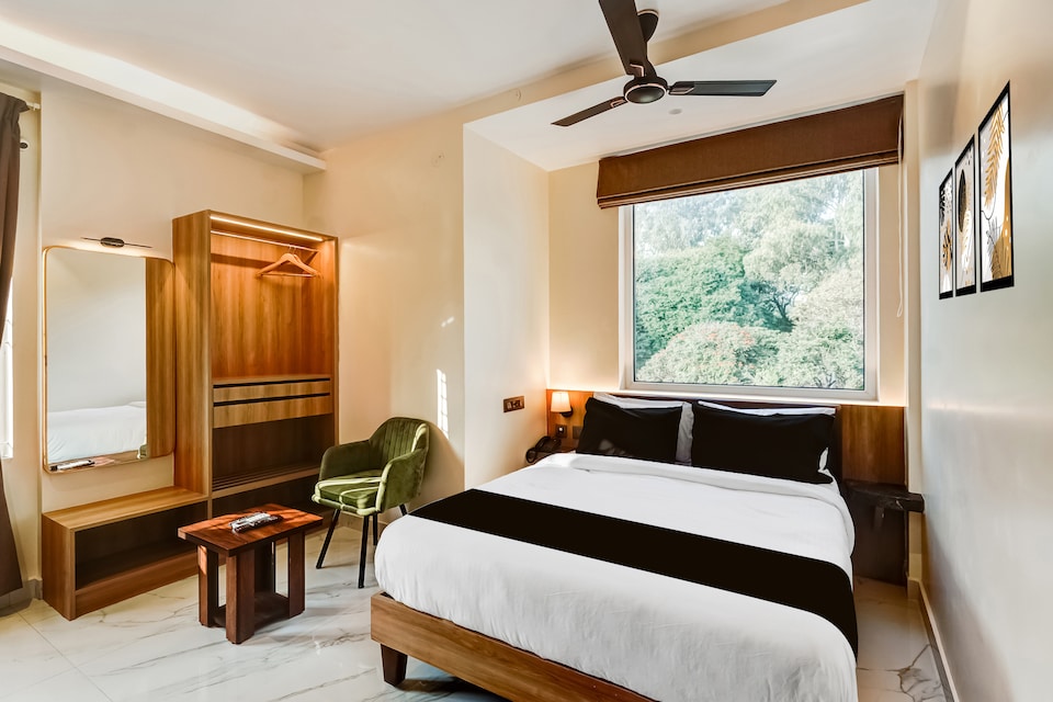 Hotel O by OYO Urban Suits, MG Road Bangalore, Bangalore